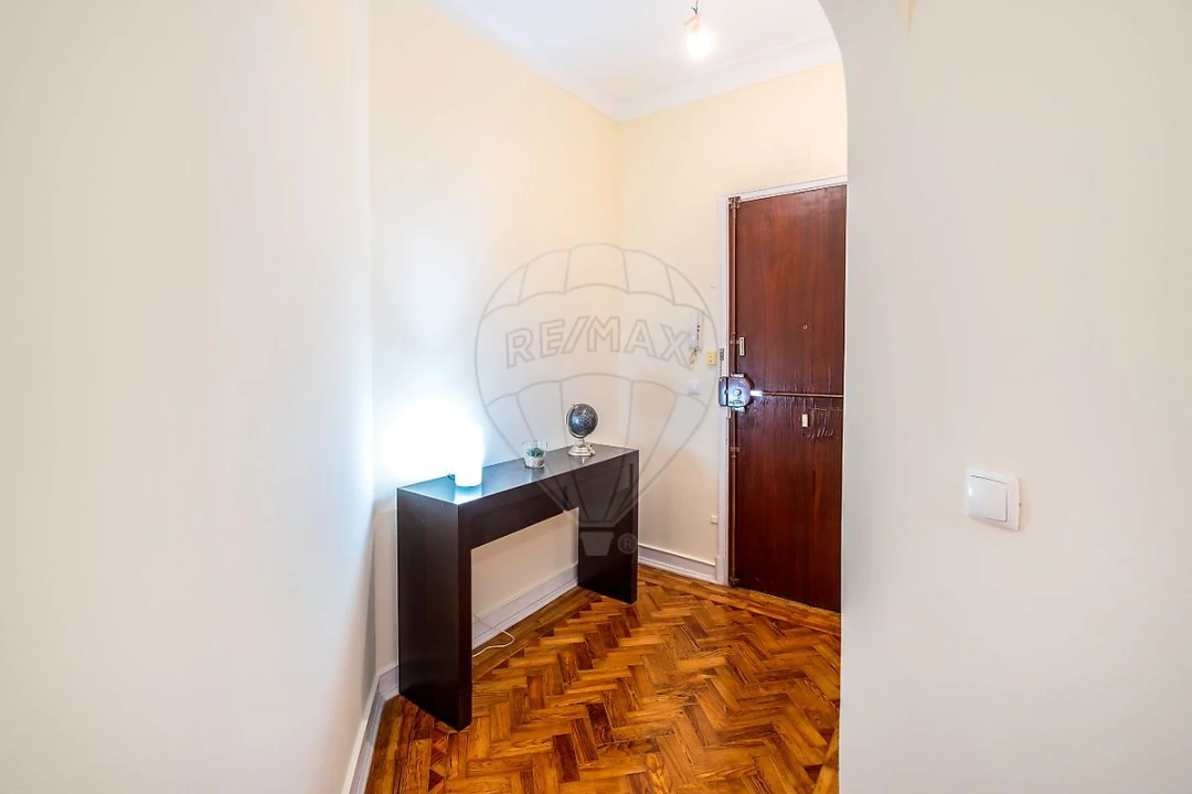 Apartamento T4 para Venda em Penha de França Foto 3
