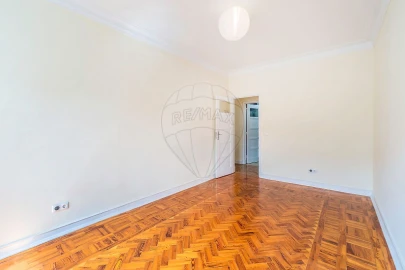 Apartamento T4 para Venda em Penha de França