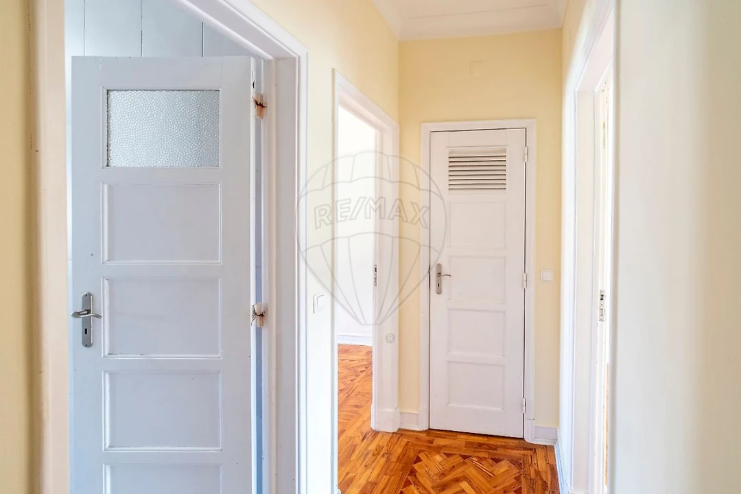 Apartamento T4 para Venda em Penha de França Foto 11