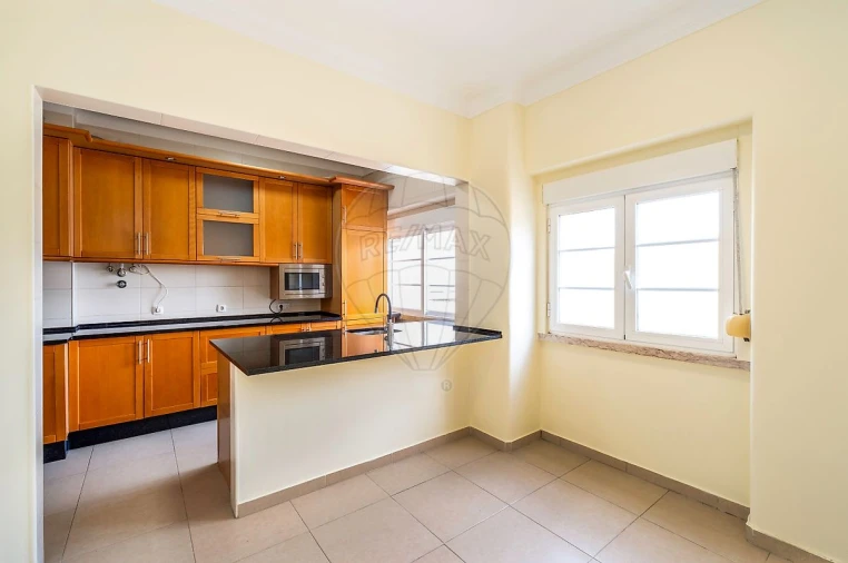 Apartamento T4 para Venda em Penha de França Foto 9
