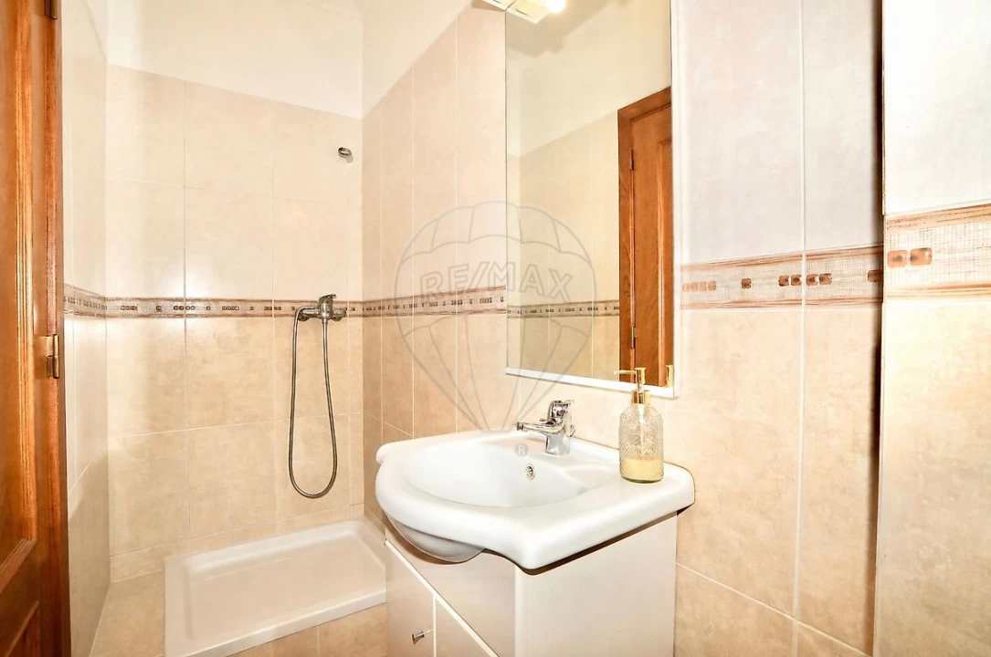 Apartamento T3 para Venda em Vialonga Foto 26