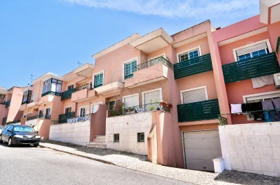 Apartamento T3 para Venda em Vialonga