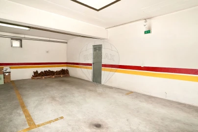 Apartamento T3 para Venda em Vialonga