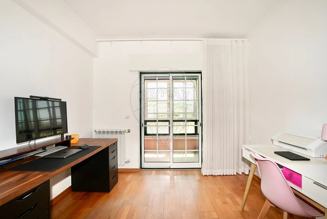 Apartamento T3 para Venda em Vialonga Foto 24