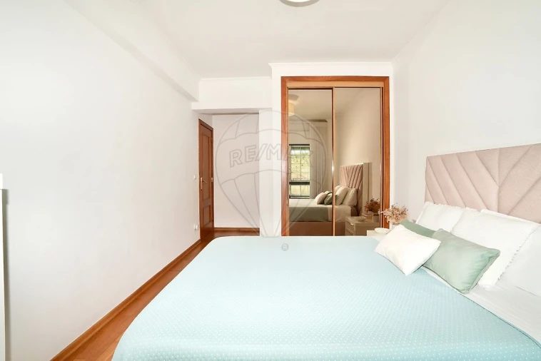 Apartamento T3 para Venda em Vialonga Foto 18