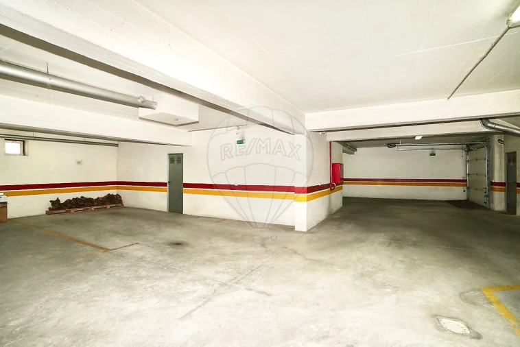 Apartamento T3 para Venda em Vialonga Foto 30