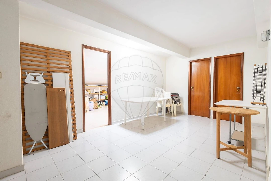 Apartamento T3 para Venda em Carregado e Cadafais Foto 28