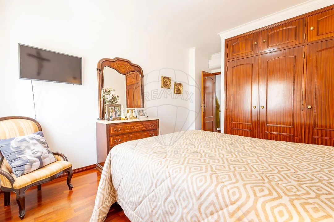 Apartamento T3 para Venda em Carregado e Cadafais Foto 22