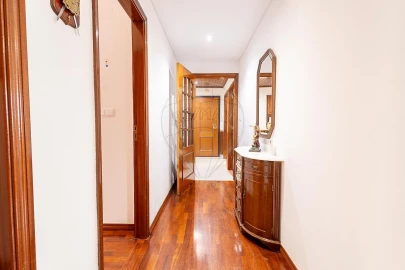 Apartamento T3 para Venda em Carregado e Cadafais