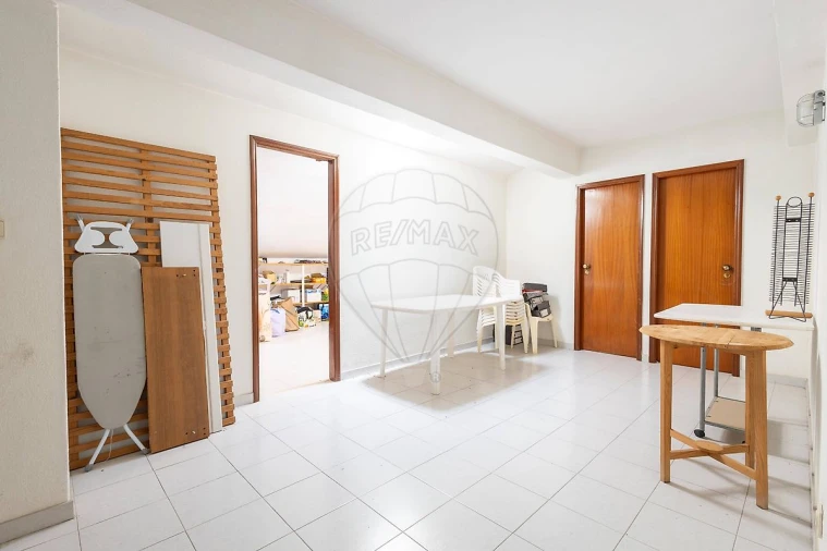 Apartamento T3 para Venda em Carregado e Cadafais Foto 28