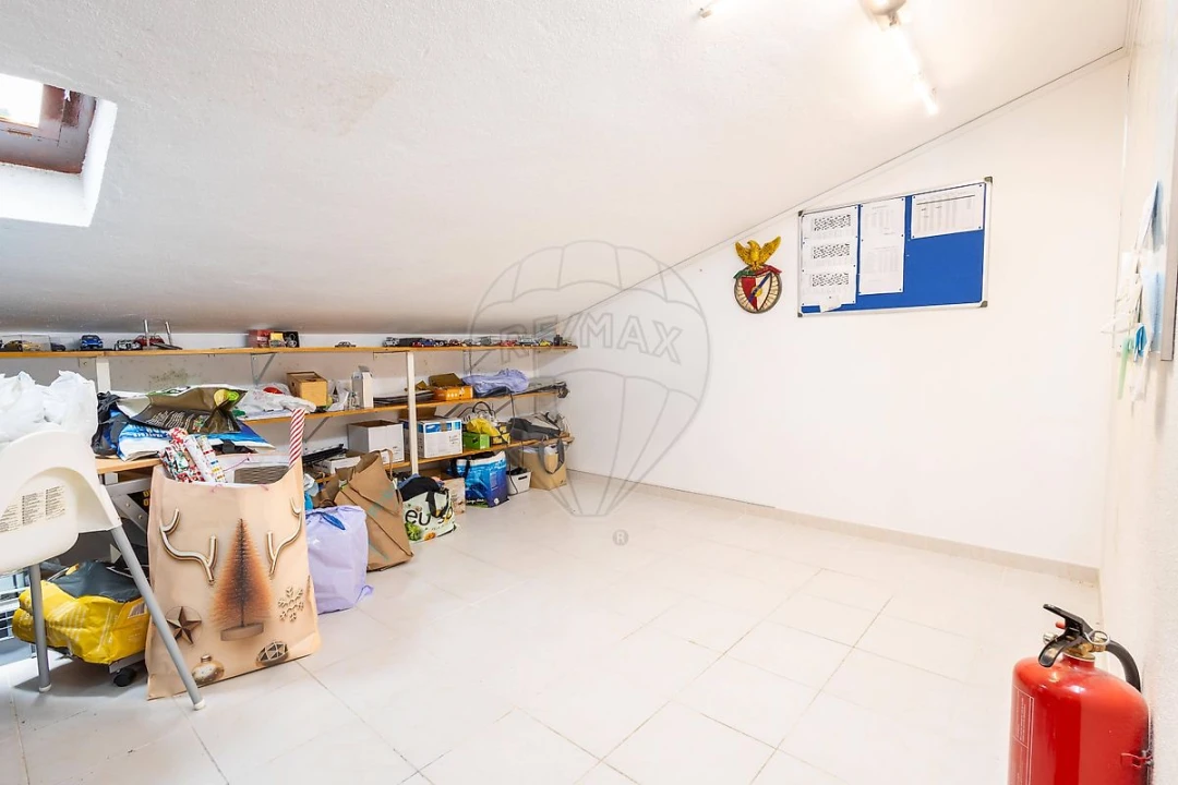Apartamento T3 para Venda em Carregado e Cadafais Foto 30