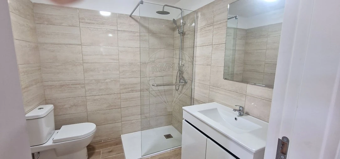 Moradia T2 para Arrendamento em Pedrouços Foto 7