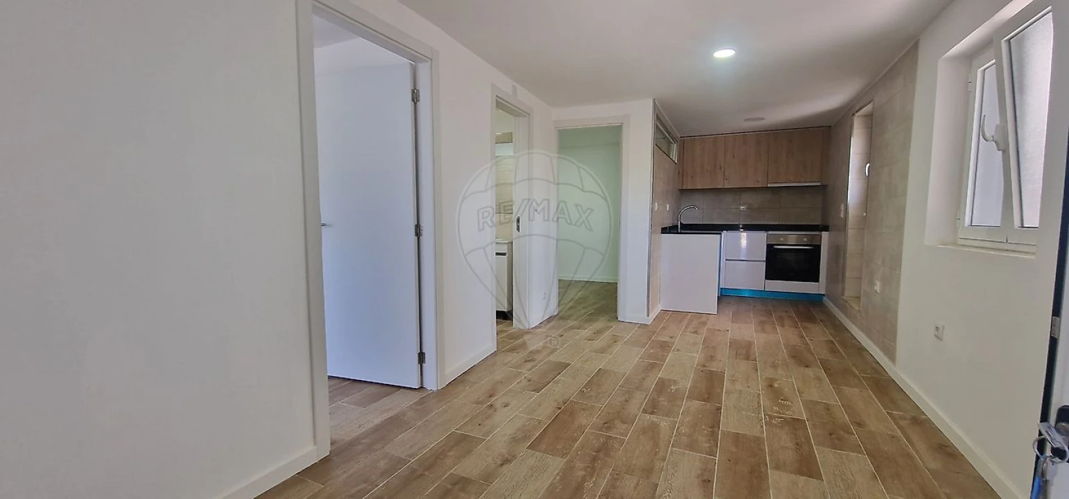 Moradia T2 para Arrendamento em Pedrouços Foto 5