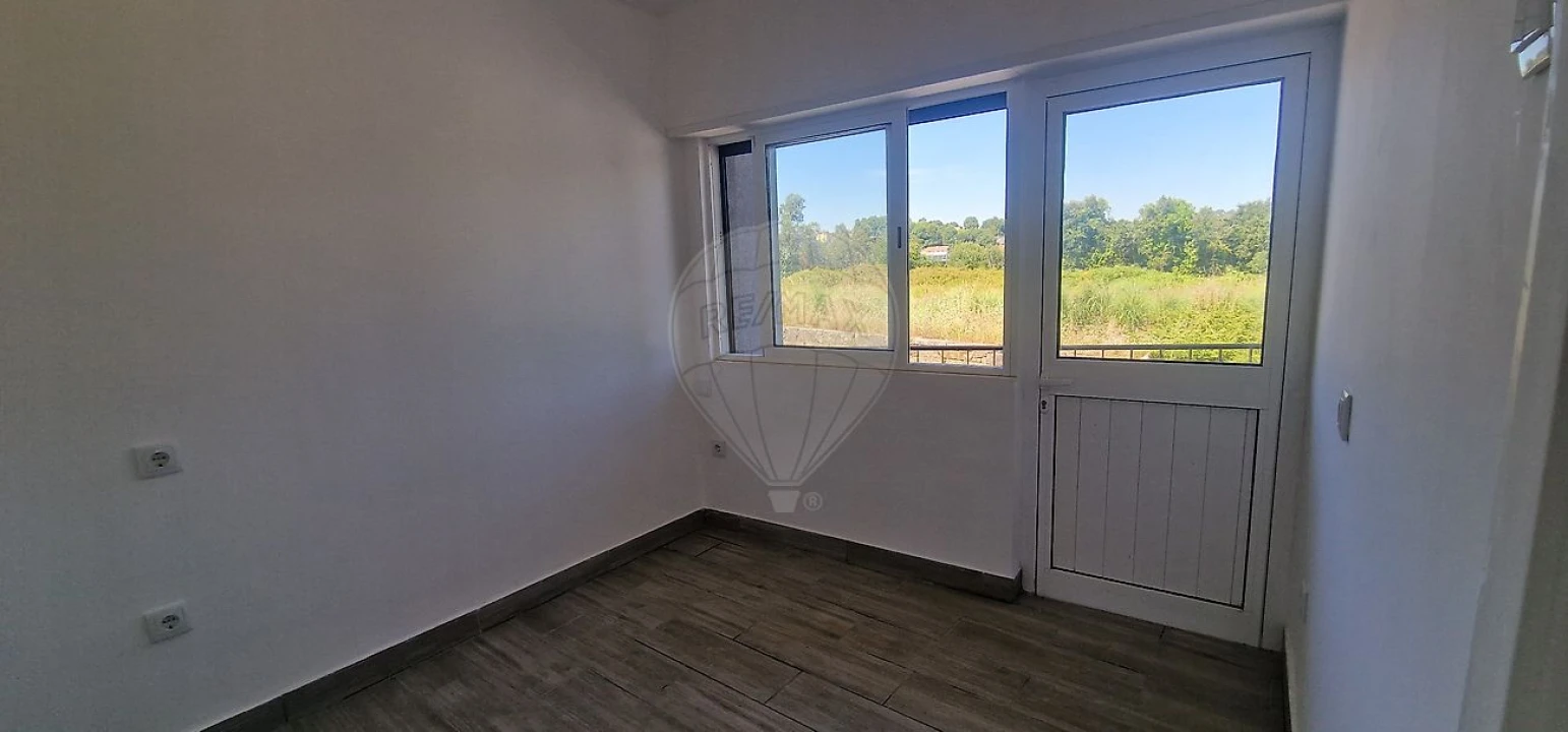 Moradia T2 para Arrendamento em Pedrouços Foto 9