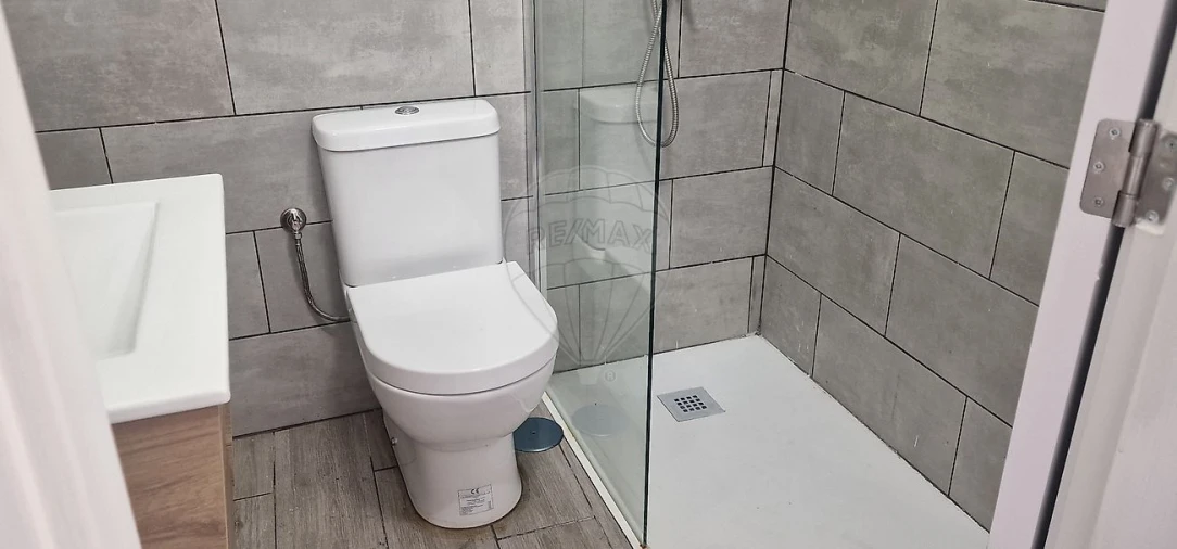 Moradia T2 para Arrendamento em Pedrouços Foto 4