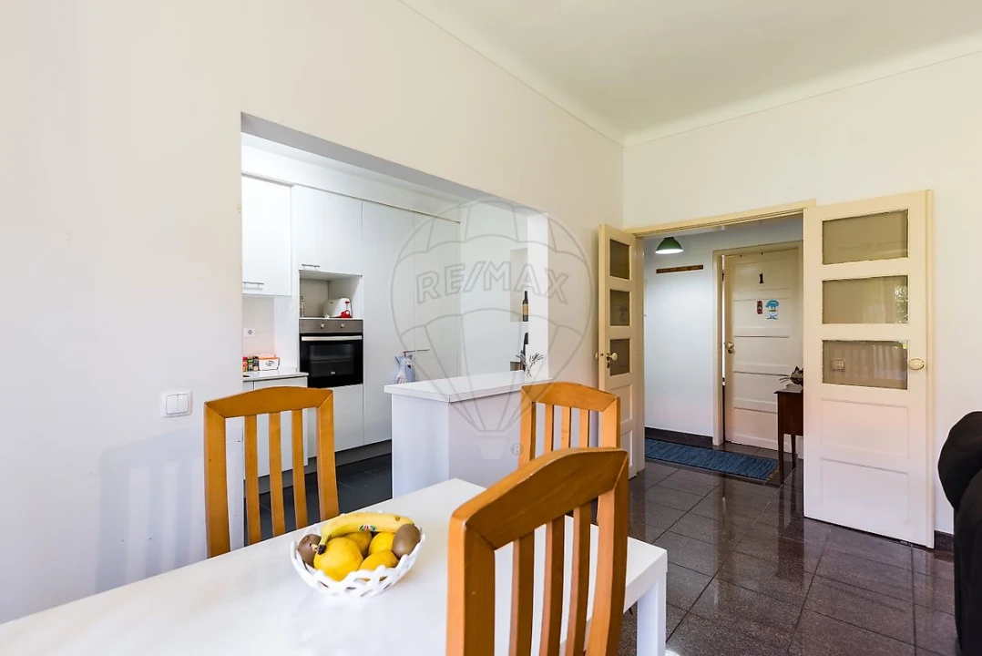 Apartamento T4 para Venda em Alvalade Foto 15