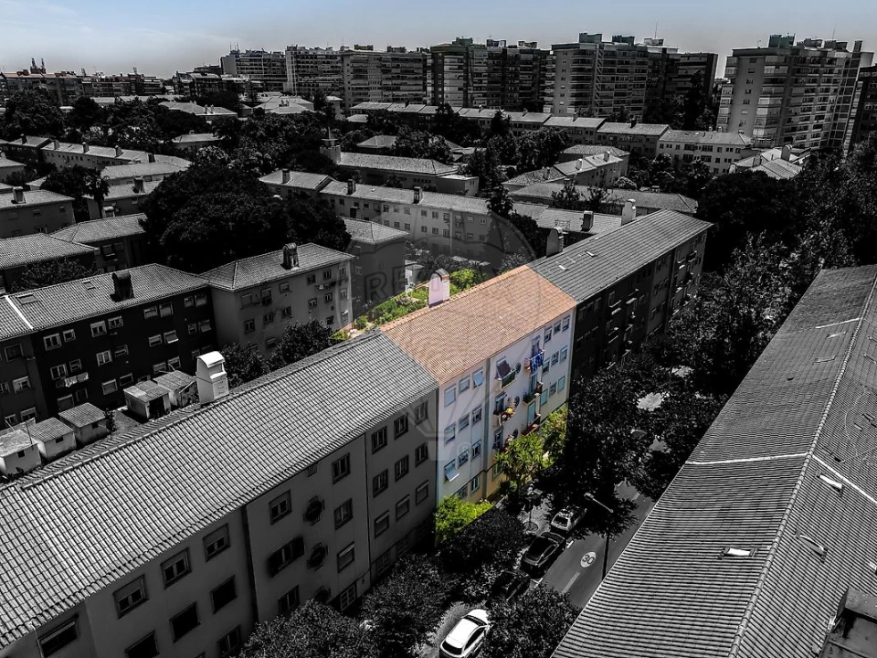 Apartamento T4 para Venda em Alvalade Foto 33