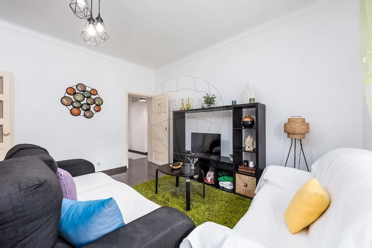 Apartamento T4 para Venda em Alvalade Foto 17