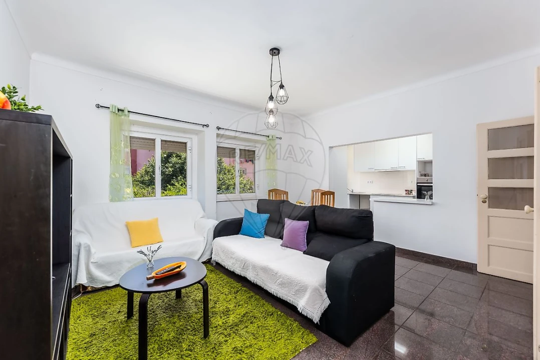 Apartamento T4 para Venda em Alvalade Foto 10
