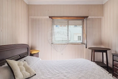 Apartamento T2 para Venda em Venteira