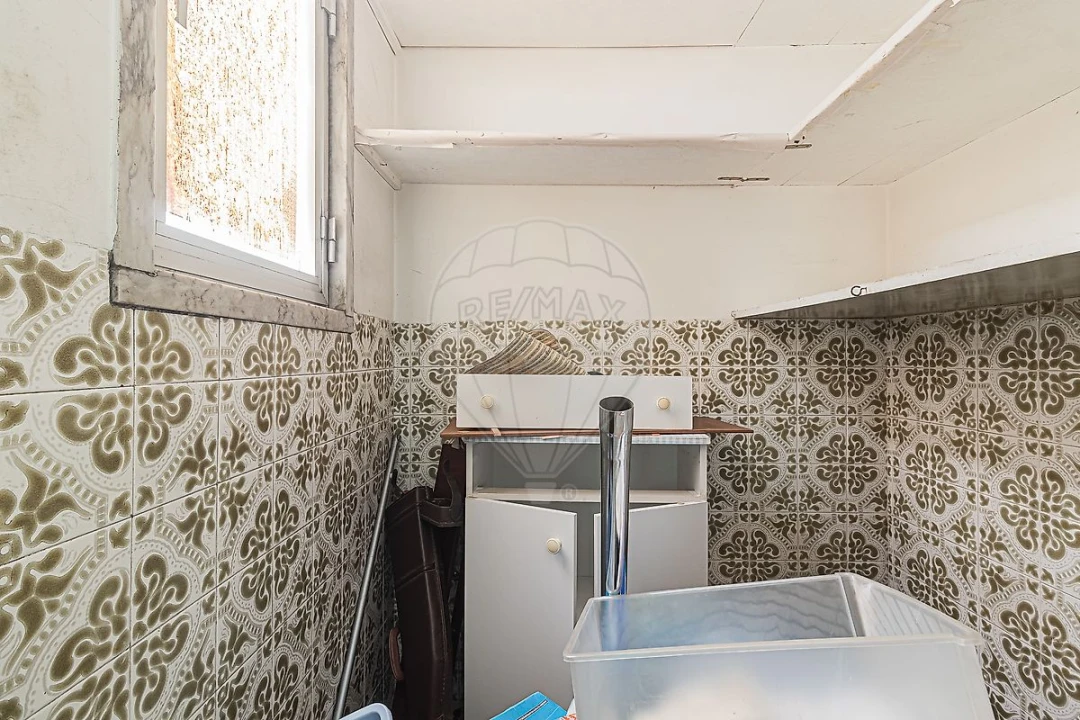 Apartamento T2 para Venda em Venteira Foto 29