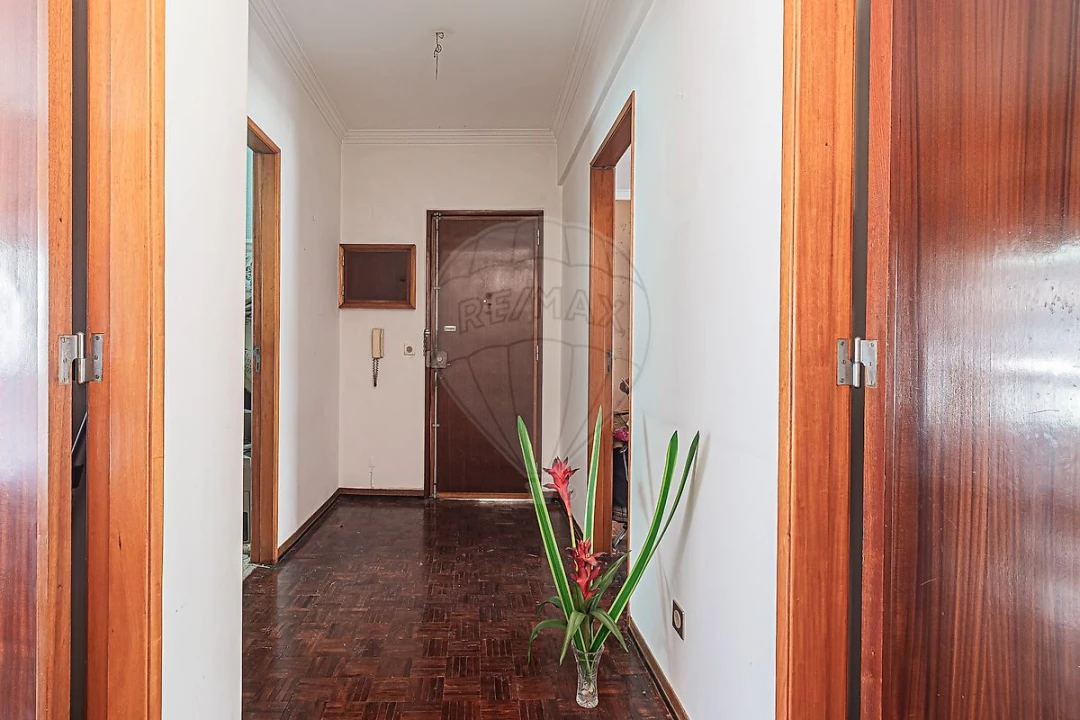 Apartamento T2 para Venda em Venteira Foto 21