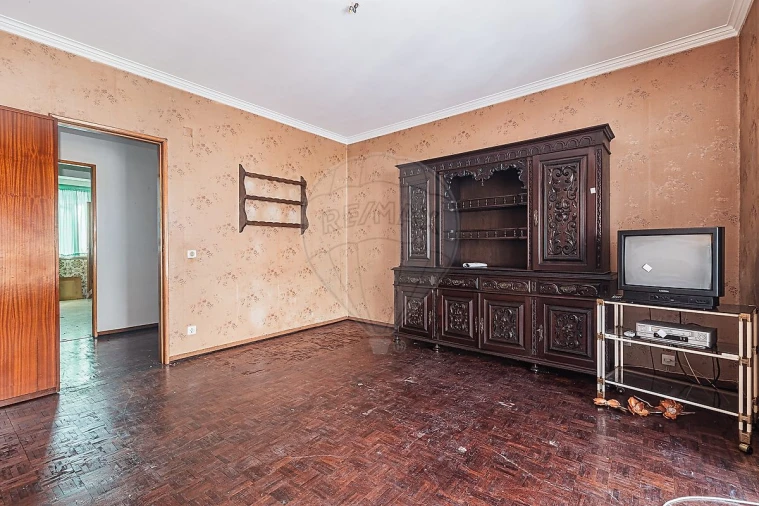 Apartamento T2 para Venda em Venteira Foto 11