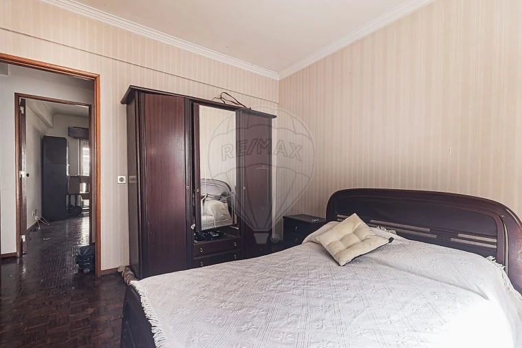 Apartamento T2 para Venda em Venteira Foto 3