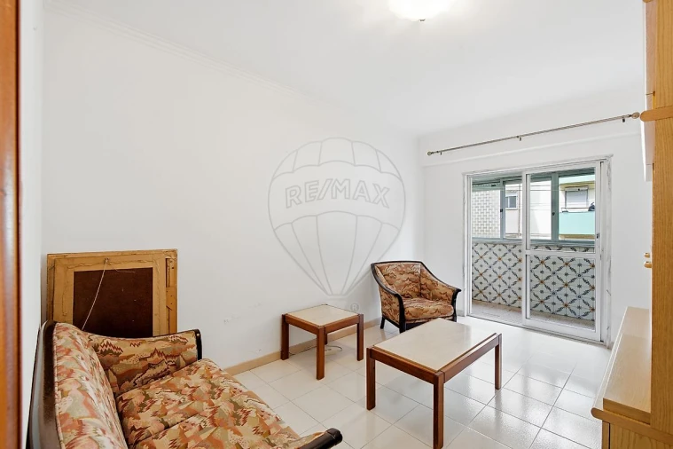 Apartamento T2 para Venda em Rio de Mouro Foto 10
