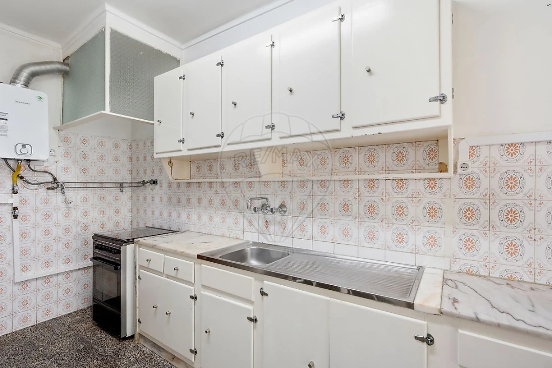 Apartamento T2 para Venda em Rio de Mouro Foto 21