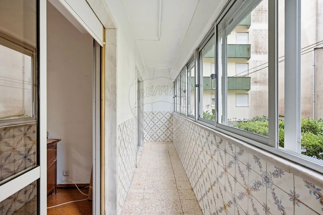Apartamento T2 para Venda em Rio de Mouro Foto 22