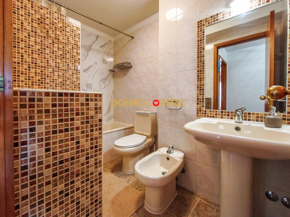 Apartamento T2 para Venda em Ramalde Foto 17