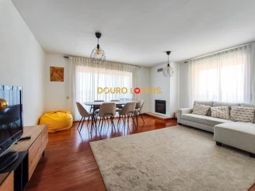 Apartamento T2 para Venda em Ramalde