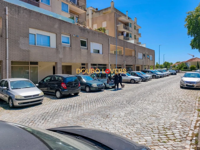 Apartamento T2 para Venda em Ramalde Foto 30