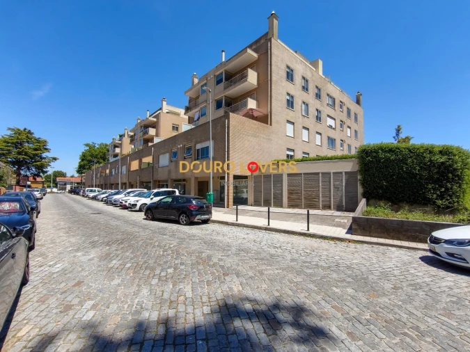 Apartamento T2 para Venda em Ramalde Foto 31