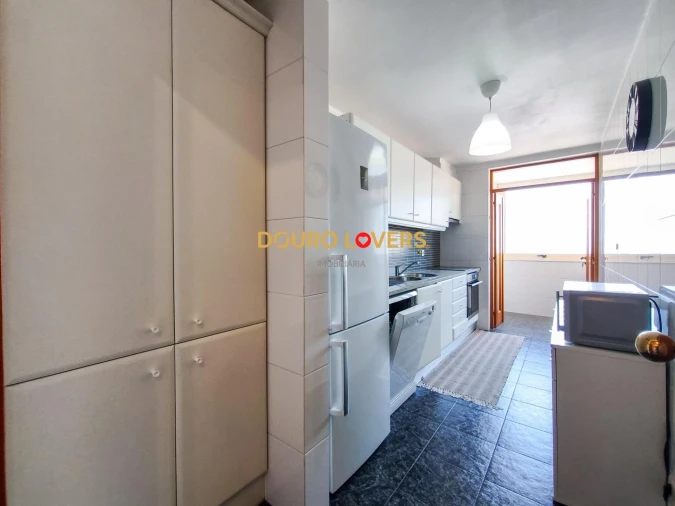 Apartamento T2 para Venda em Ramalde Foto 6