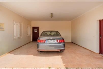 Moradia T4 para Venda em Alcanhões