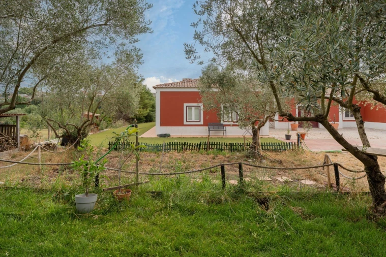 Moradia T4 para Venda em Alcanhões Foto 13
