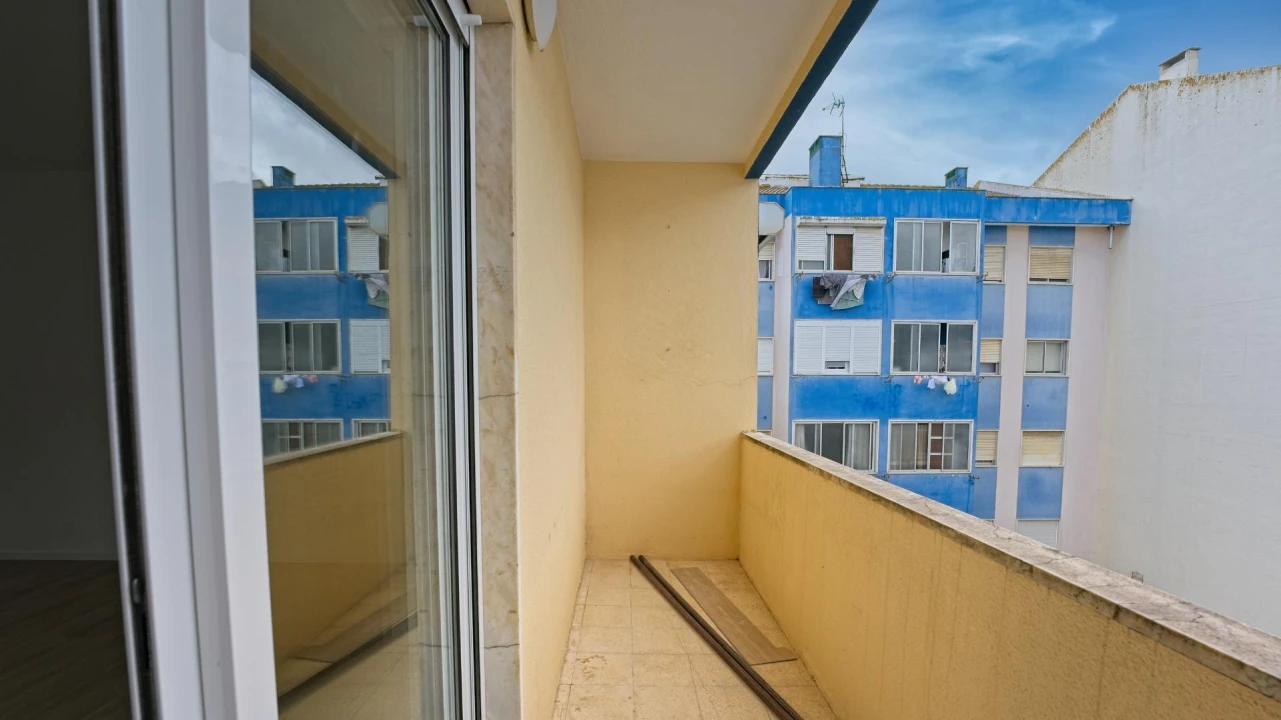 Apartamento T3 para Venda em Póvoa de Santa Iria e Forte da Casa Foto 21