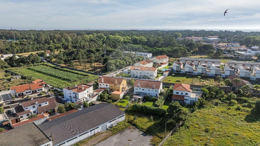 Moradia T5 para Venda em Agrela e Serafão Foto 36