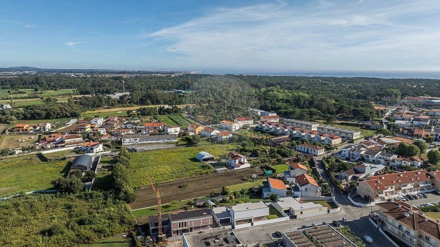 Moradia T5 para Venda em Agrela e Serafão Foto 37