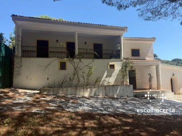 Moradia T5 para Venda em Quinta do Anjo