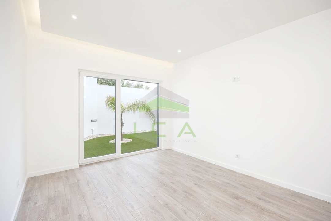 Moradia T4 para Venda em Santa Eufémia e Boa Vista Foto 26