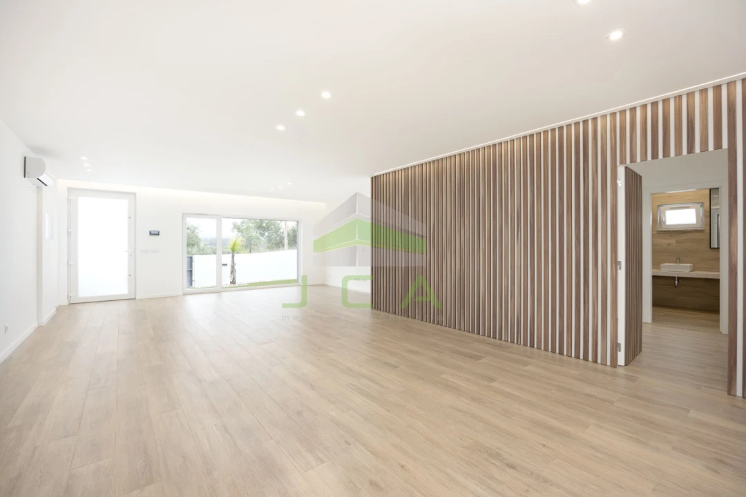 Moradia T4 para Venda em Santa Eufémia e Boa Vista Foto 12