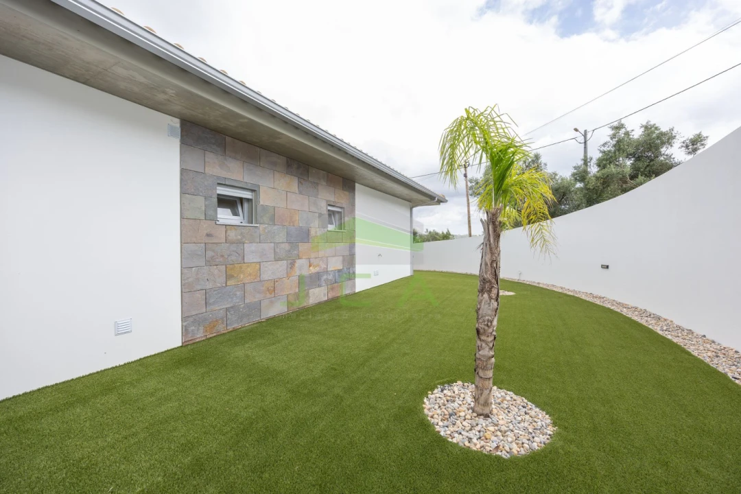 Moradia T4 para Venda em Santa Eufémia e Boa Vista Foto 5
