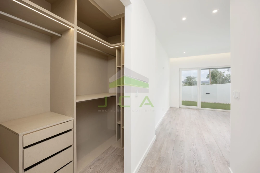 Moradia T4 para Venda em Santa Eufémia e Boa Vista Foto 28