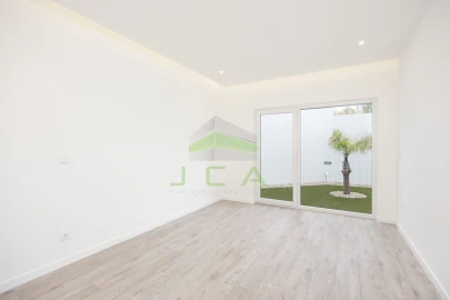 Moradia T4 para Venda em Santa Eufémia e Boa Vista
