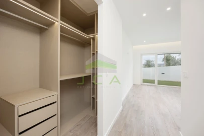 Moradia T4 para Venda em Santa Eufémia e Boa Vista