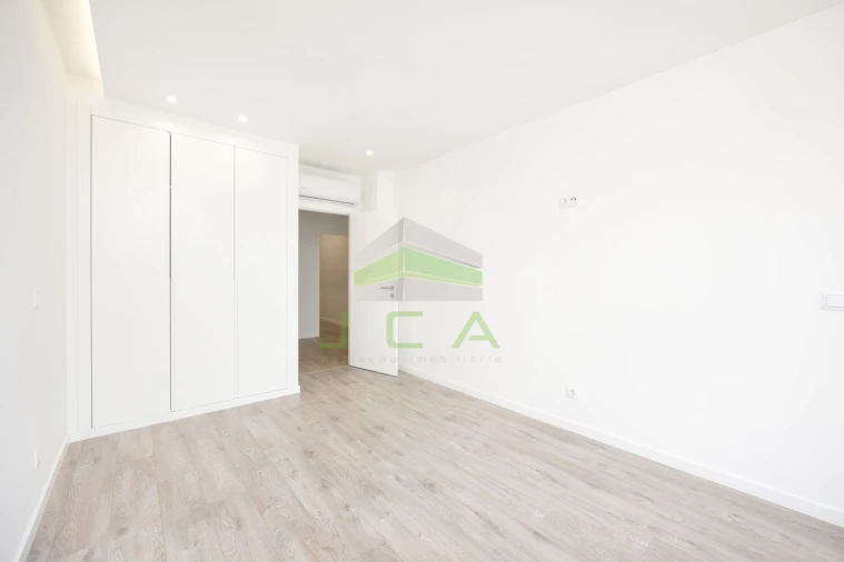 Moradia T4 para Venda em Santa Eufémia e Boa Vista Foto 25