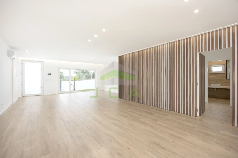 Moradia T4 para Venda em Santa Eufémia e Boa Vista Foto 12
